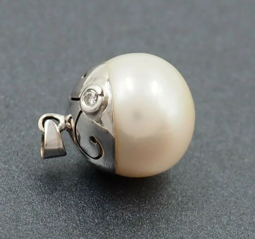 Button Pearl & Diamond 18ct White Gold Pendant