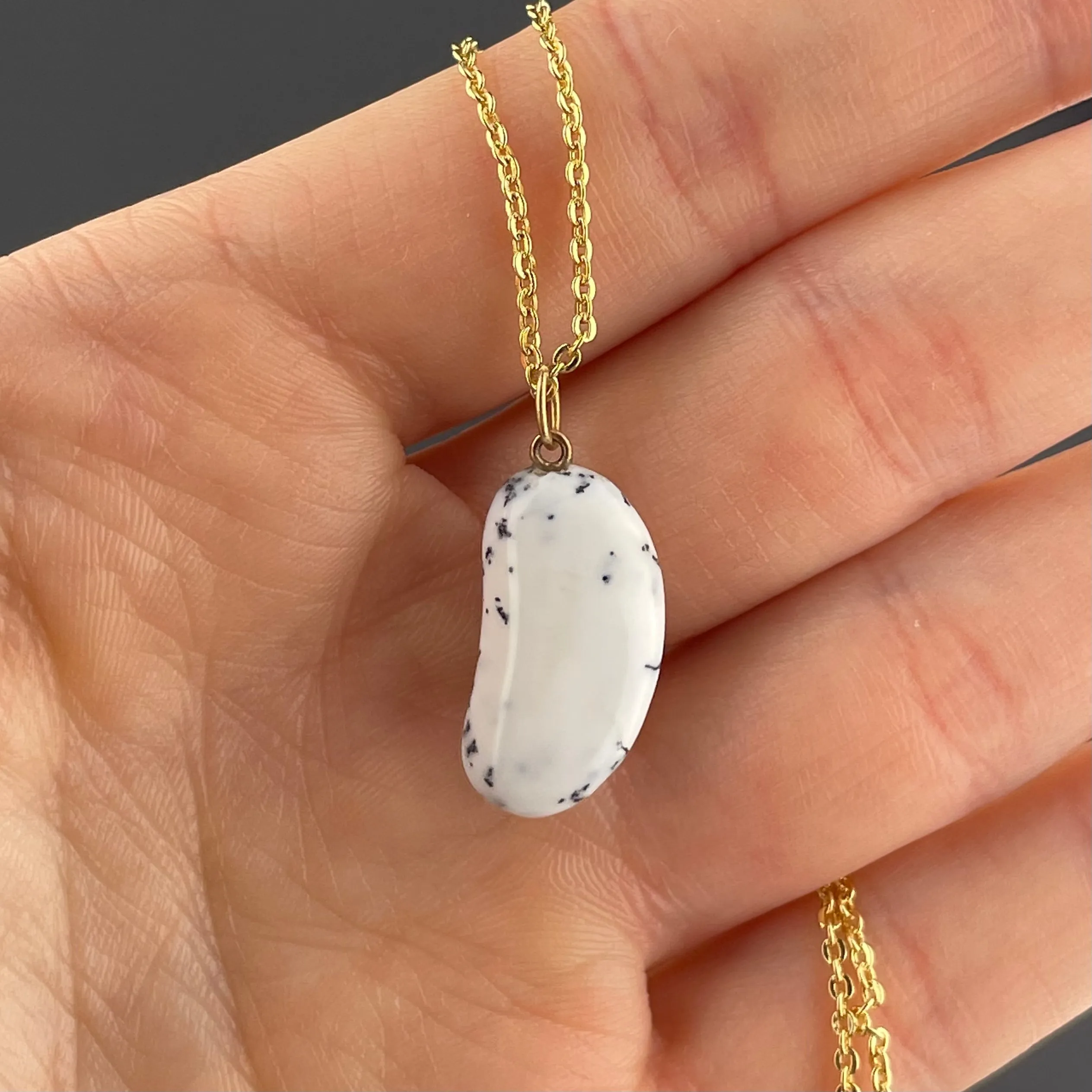 Vintage Gold White Moss Agate Bean Pendant Necklace